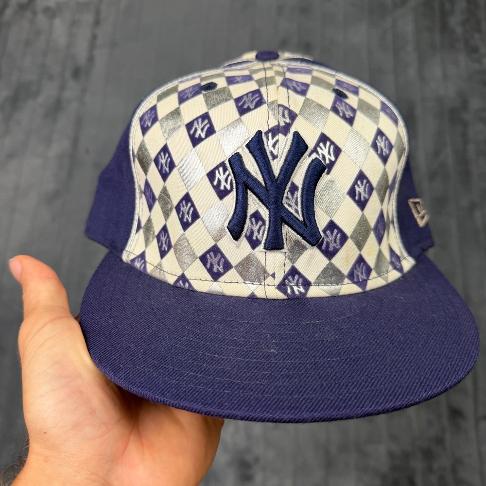 New Era 59FIFTY New York Yankees Checkerboard Fitted Hat 7 3/8 Navy Silver MLB